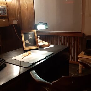 studio 4